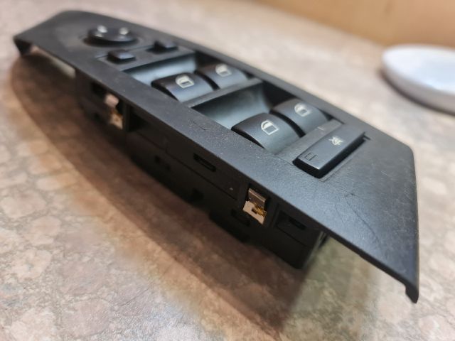 bontott BMW 5 E60 Bal első Ablakemelő Kapcsoló