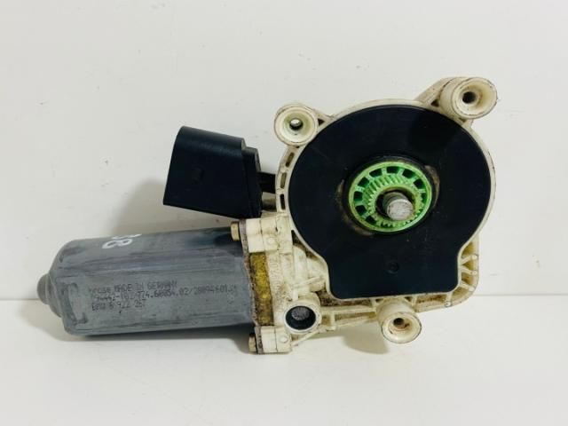 bontott BMW 5 E60 Bal első Ablakemelő Motor