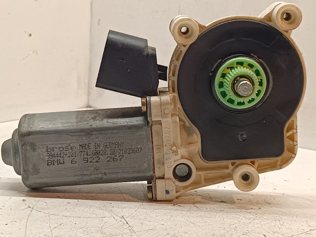 bontott BMW 5 E60 Bal első Ablakemelő Motor