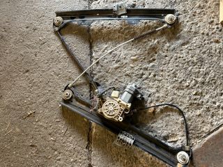 bontott BMW 5 E60 Bal első Ablakemelő Szerkezet (Elektromos)