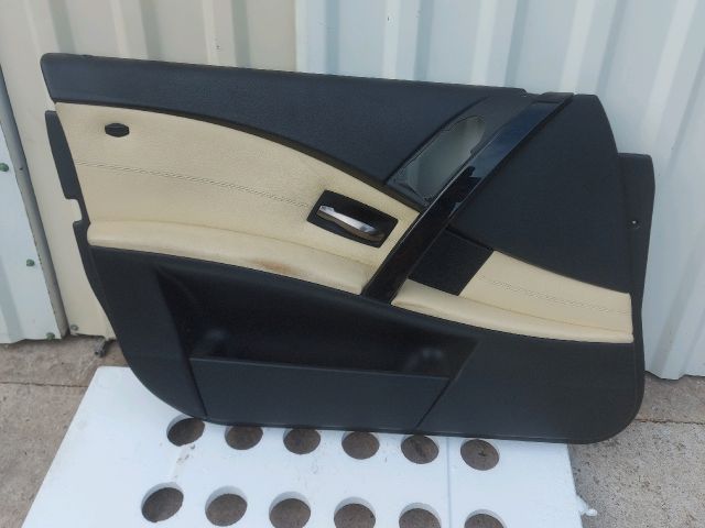 bontott BMW 5 E60 Bal első Ajtó Kárpit