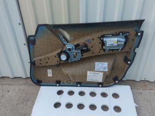 bontott BMW 5 E60 Bal első Ajtó Kárpit