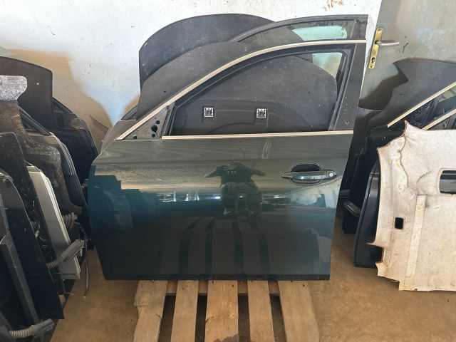 bontott BMW 5 E60 Bal első Ajtó (Üres lemez)