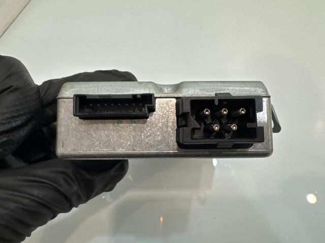 bontott BMW 5 E60 Bal első Ajtó Vezérlőegység