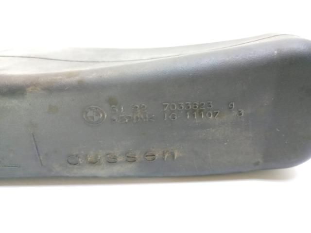 bontott BMW 5 E60 Bal első Ajtóhatároló