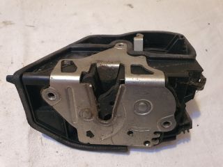 bontott BMW 5 E60 Bal első Ajtózár