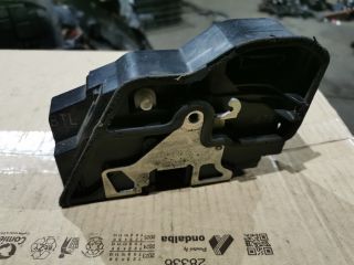 bontott BMW 5 E60 Bal első Ajtózár