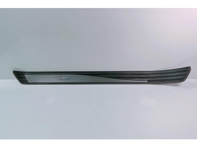 bontott BMW 5 E60 Bal első Belső Küszöb Burkolat