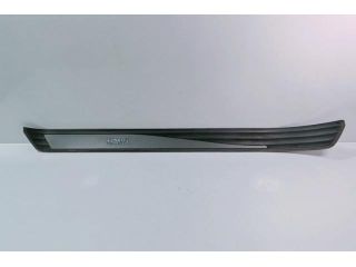 bontott BMW 5 E60 Bal első Belső Küszöb Burkolat