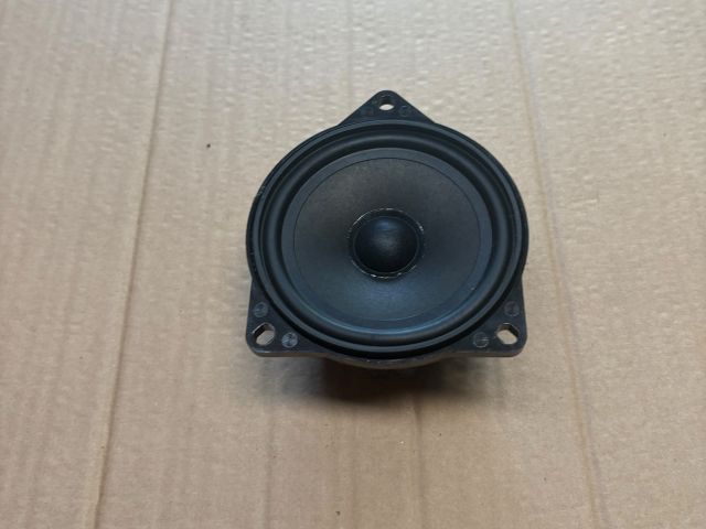 bontott BMW 5 E60 Bal első Hangszóró