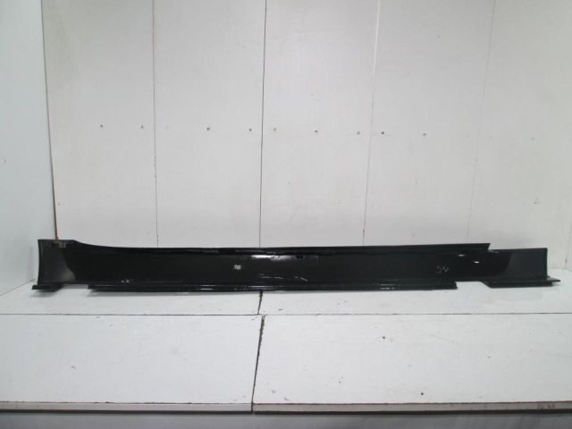bontott BMW 5 E60 Bal első Küszöb Díszléc