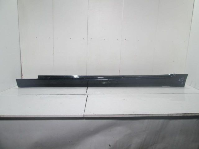 bontott BMW 5 E60 Bal első Küszöb Díszléc