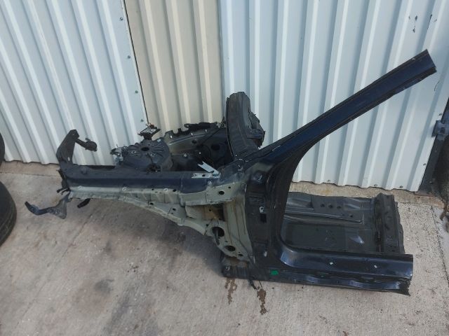 bontott BMW 5 E60 Bal első Negyed Karosszéria Csomag