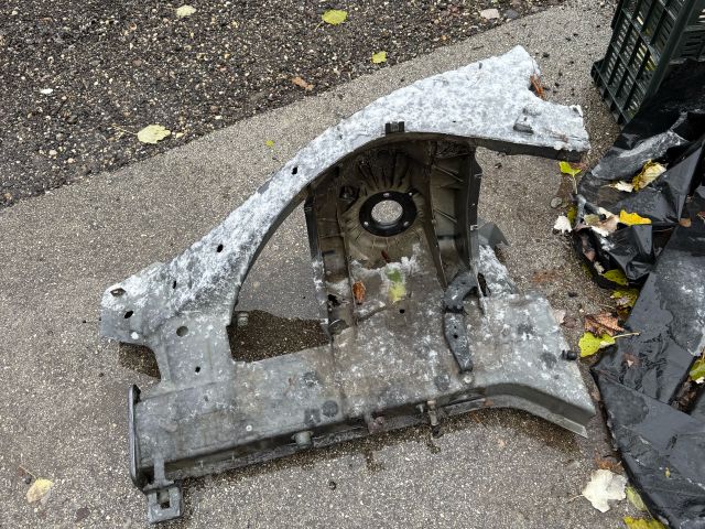 bontott BMW 5 E60 Bal első Negyed Karosszéria Csomag