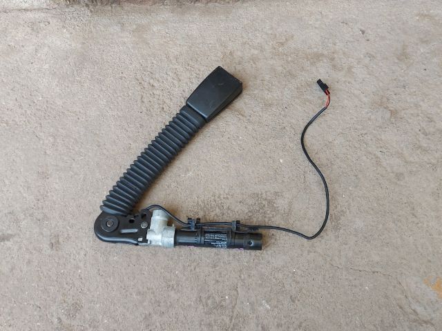 bontott BMW 5 E60 Bal első Övfeszítő