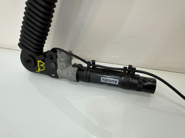 bontott BMW 5 E60 Bal első Övfeszítő