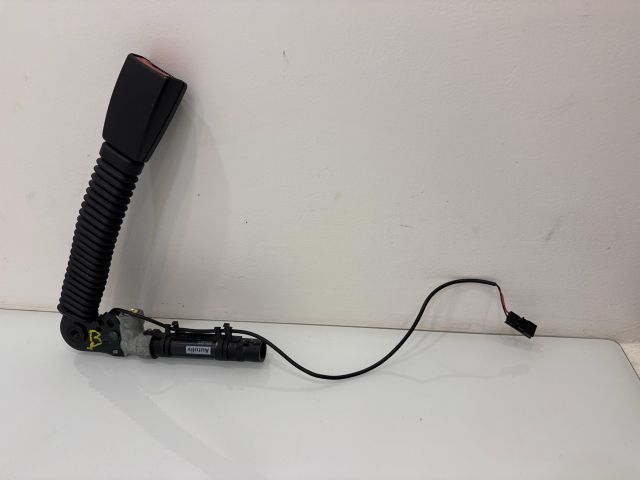 bontott BMW 5 E60 Bal első Övfeszítő