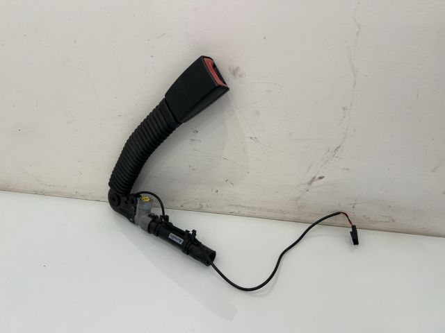 bontott BMW 5 E60 Bal első Övfeszítő