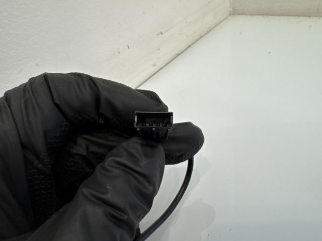 bontott BMW 5 E60 Bal első Övfeszítő