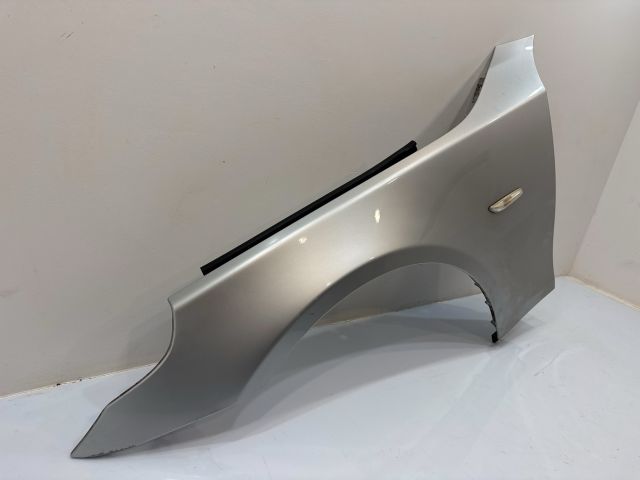 bontott BMW 5 E60 Bal első Sárvédő