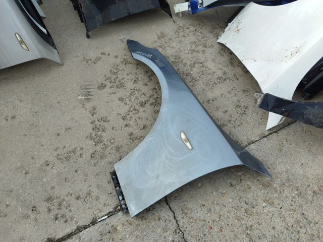 bontott BMW 5 E60 Bal első Sárvédő