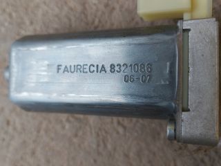 bontott BMW 5 E60 Bal első Ülés Állító Motor