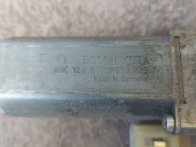 bontott BMW 5 E60 Bal első Ülés Állító Motor