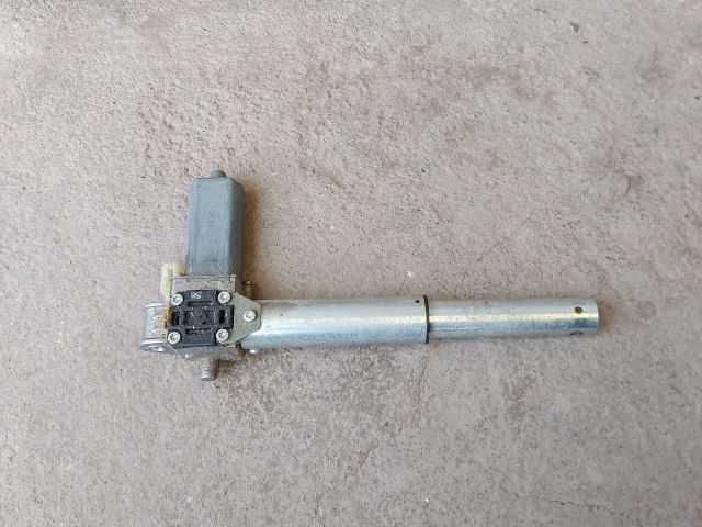 bontott BMW 5 E60 Bal első Ülés Állító Motor