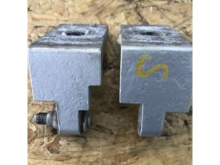 bontott BMW 5 E60 Bal első Zsanér