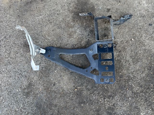 bontott BMW 5 E60 Bal Felső Homlokfal