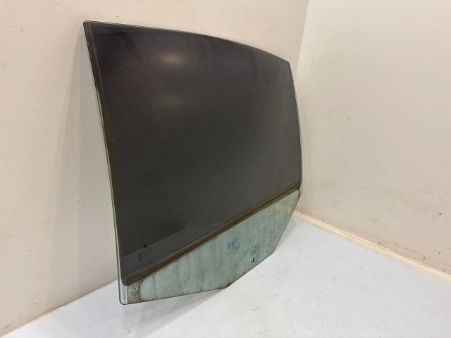 bontott BMW 5 E60 Bal hátsó Ablak