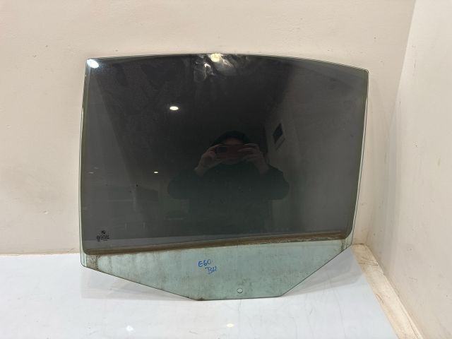 bontott BMW 5 E60 Bal hátsó Ablak