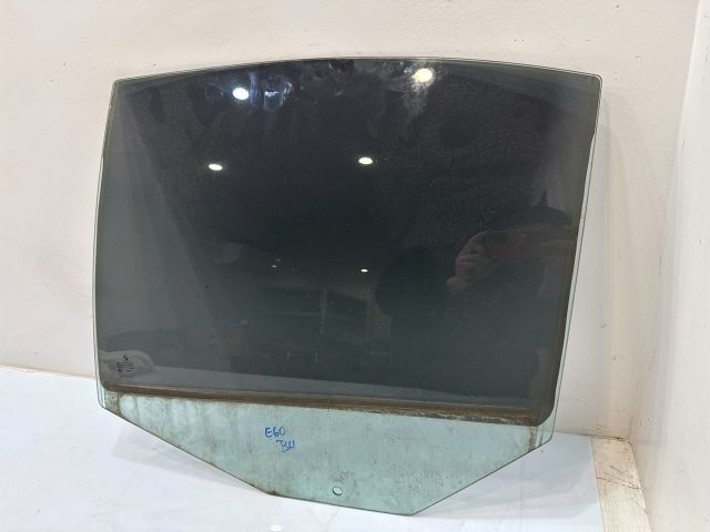 bontott BMW 5 E60 Bal hátsó Ablak