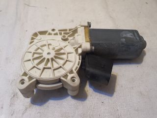 bontott BMW 5 E60 Bal hátsó Ablakemelő Motor