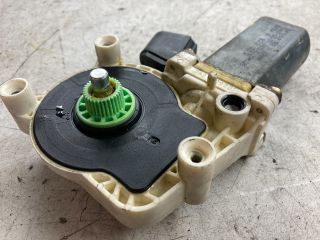 bontott BMW 5 E60 Bal hátsó Ablakemelő Motor