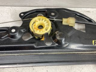 bontott BMW 5 E60 Bal hátsó Ablakemelő Szerkezet (Elektromos)