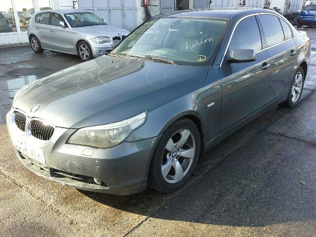 bontott BMW 5 E60 Bal hátsó Ajtó (Részeivel)