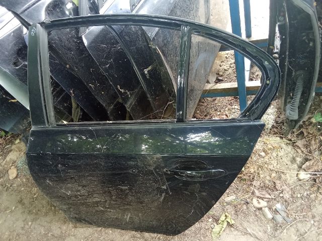 bontott BMW 5 E60 Bal hátsó Ajtó (Üres lemez)