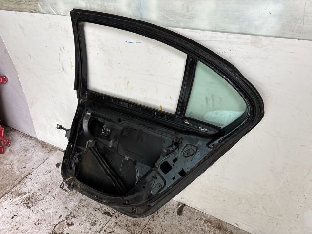 bontott BMW 5 E60 Bal hátsó Ajtó (Üres lemez)