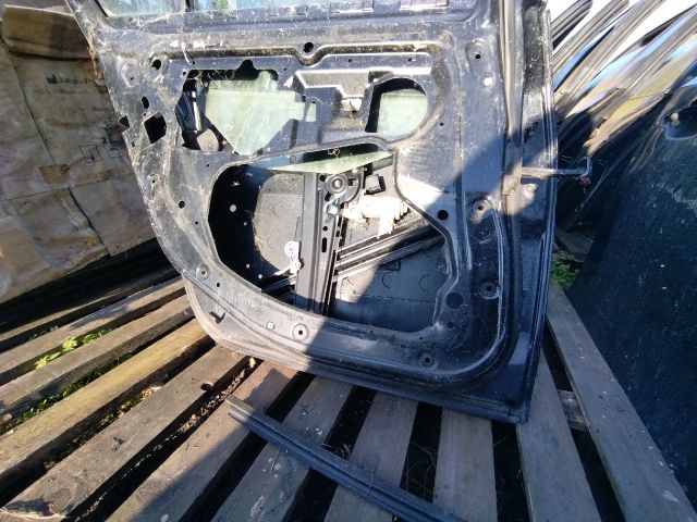 bontott BMW 5 E60 Bal hátsó Ajtó (Üres lemez)