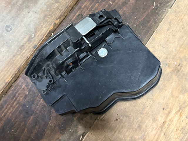 bontott BMW 5 E60 Bal hátsó Ajtózár