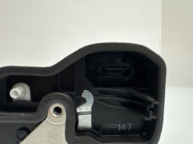 bontott BMW 5 E60 Bal hátsó Ajtózár