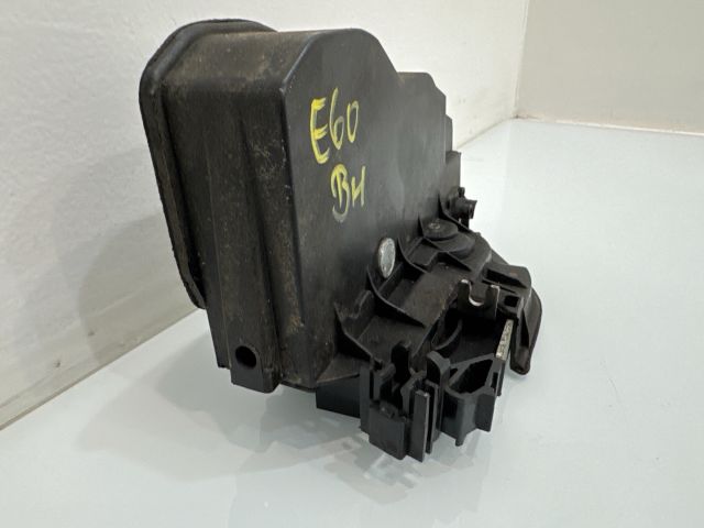 bontott BMW 5 E60 Bal hátsó Ajtózár