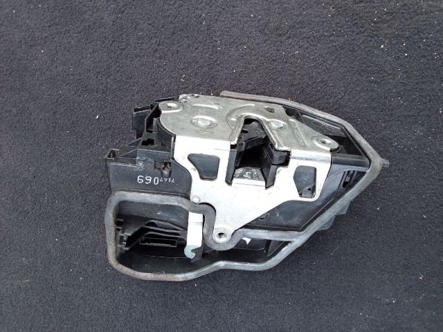 bontott BMW 5 E60 Bal hátsó Ajtózár