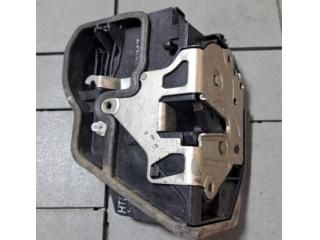 bontott BMW 5 E60 Bal hátsó Ajtózár