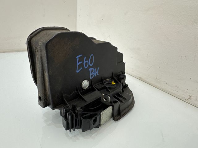 bontott BMW 5 E60 Bal hátsó Ajtózár