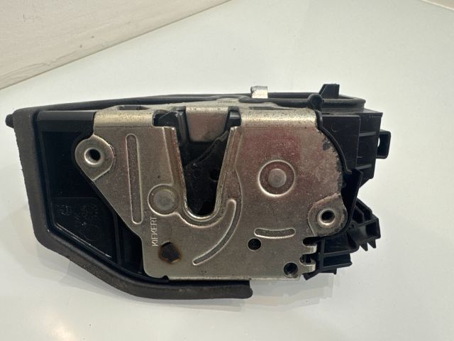 bontott BMW 5 E60 Bal hátsó Ajtózár