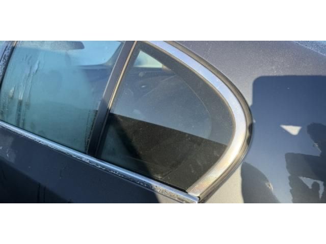 bontott BMW 5 E60 Bal hátsó Fixüveg (Ajtóban)