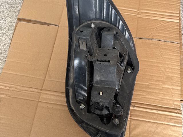 bontott BMW 5 E60 Bal Hátsó Lámpa