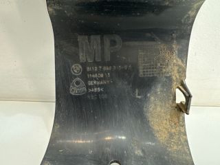 bontott BMW 5 E60 Bal hátsó Oldal Lökhárító Tartó (Műanyag)